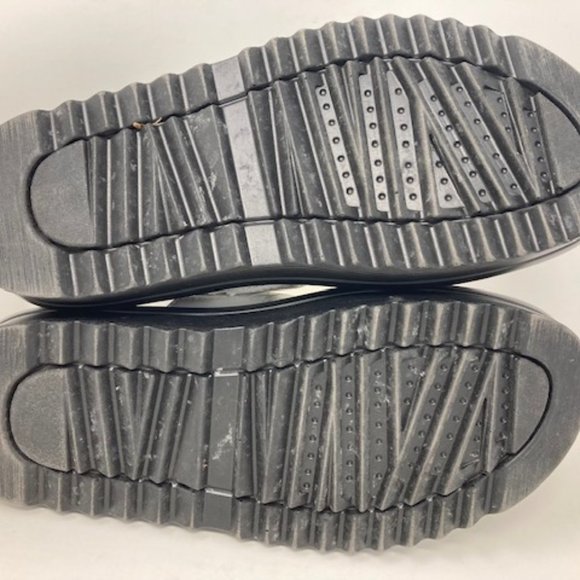 Claudia Ghizzani Sandals - Women's Size 38 (U.S. Size 7.5) - Picture 6 of 7